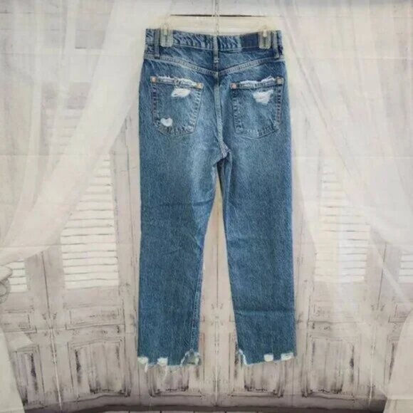 We The Free Distressed Jeans - Picture 2 of 2